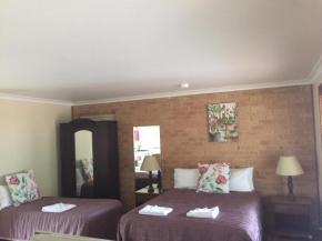 Travellers Rest Motel